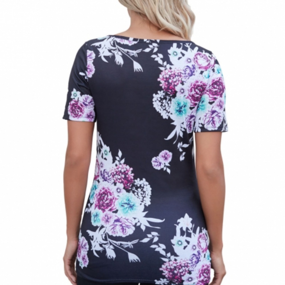 Floral tee - Picture 2 of 3